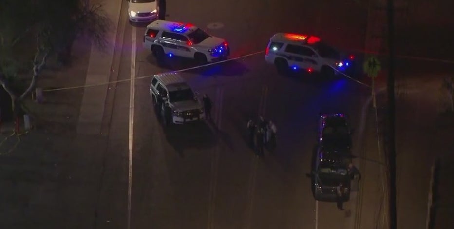 Man killed in West Phoenix shooting, police investigating