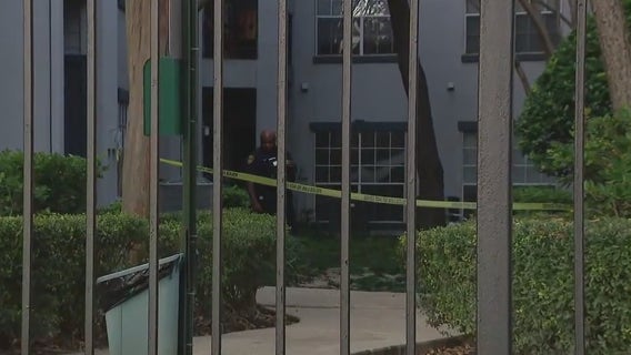 Houston River Oaks: Two suspects shot, killed during apartment invasion, police say