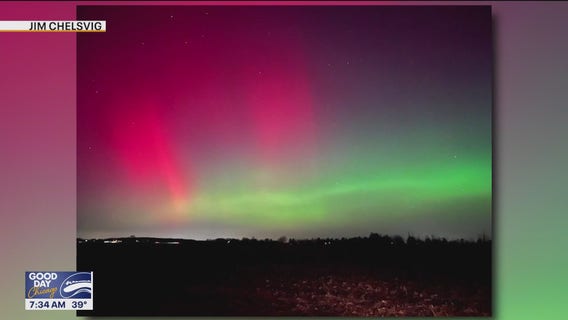 Northern lights dazzle over Chicagoland
