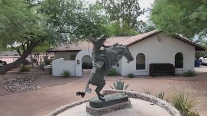 Gorgeous 4-acre estate in Gilbert l Cool House