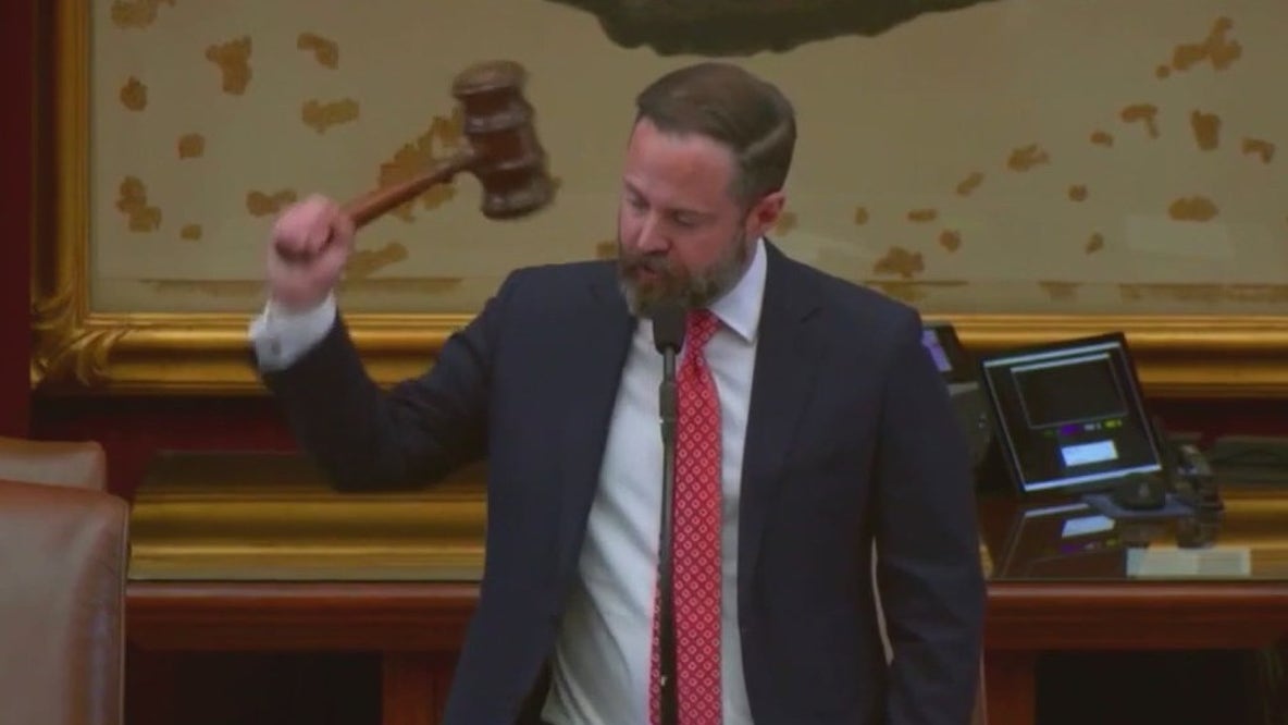 Texas Democrats go to California in continued redistricting fight