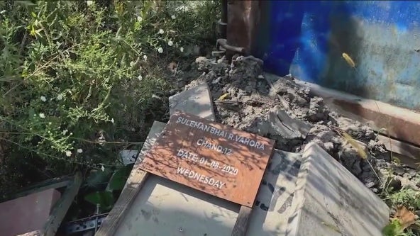 Muslim headstones found by Chicago cemetery dumpster