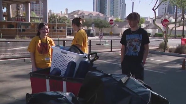 Arizona State University students move in to dorms