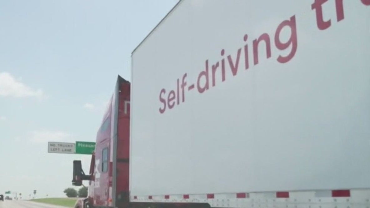 Driverless trucks hit Texas roads