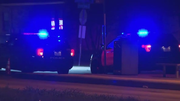 Triple shooting in Austin leaves 2 dead