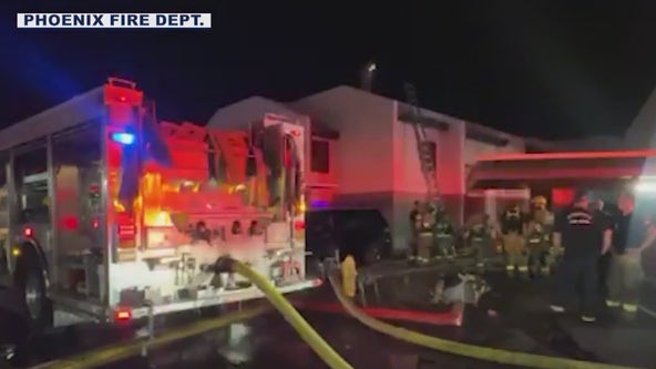 Man pulled from burning apartment fire in Phoenix