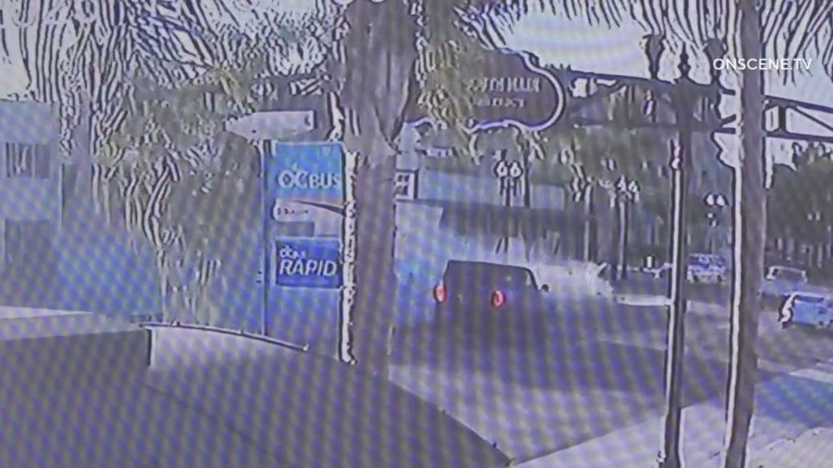 2 dead in crash involving speeding car