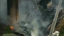 Massive fire destroys Woodstock barn
