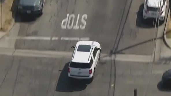 Wild chase of high-speed pursuit suspect