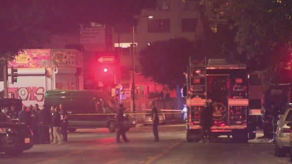 Murder suspect barricaded in downtown LA