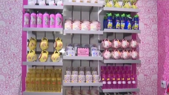 Hello Kitty Cafe, store opens at Universal CityWalk