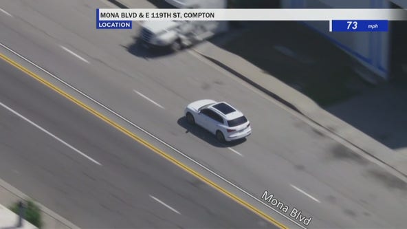 Pursuit suspects drives at high speeds in Compton