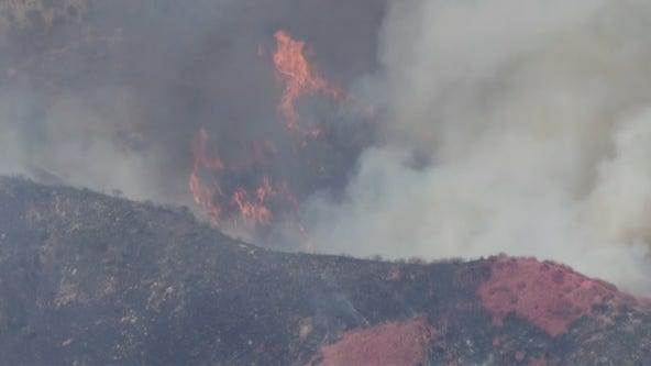 Sharp Fire spreads across Simi Valley