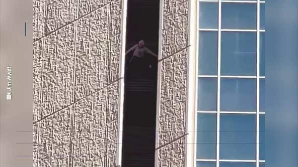 Man scales former Chase building in downtown Phoenix