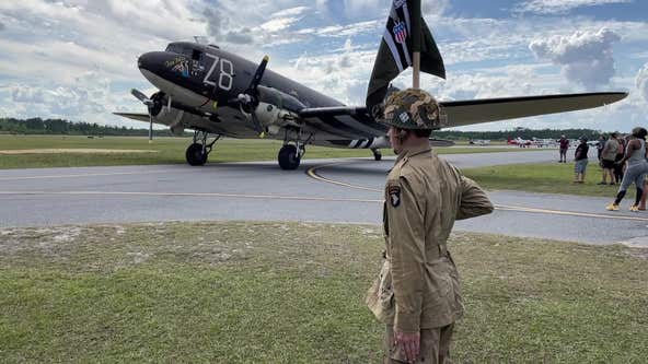 World War II Veteran Paratrooper returns to the sky