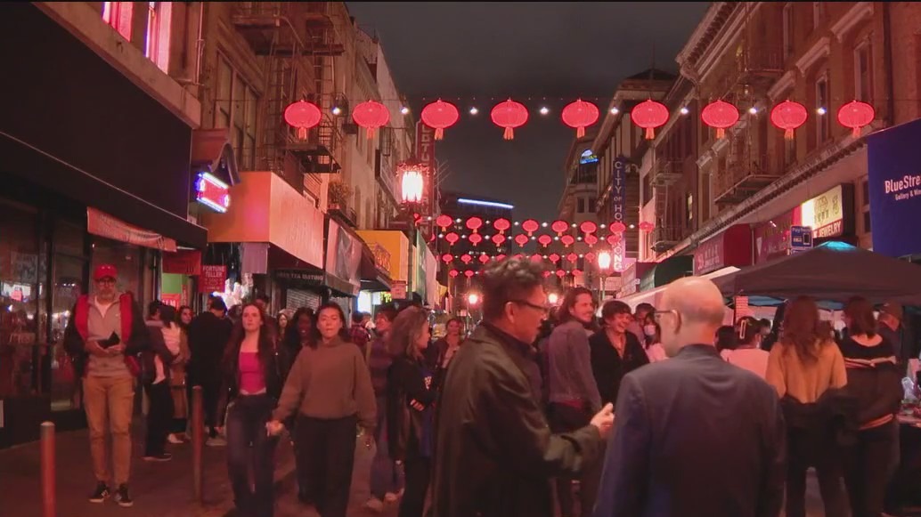 San Francisco Chinatown celebrates Mid-Autumn Festival