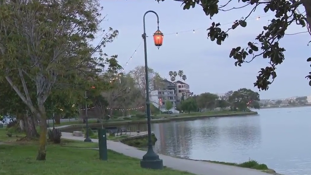Lake Merritt street lamps vandalized