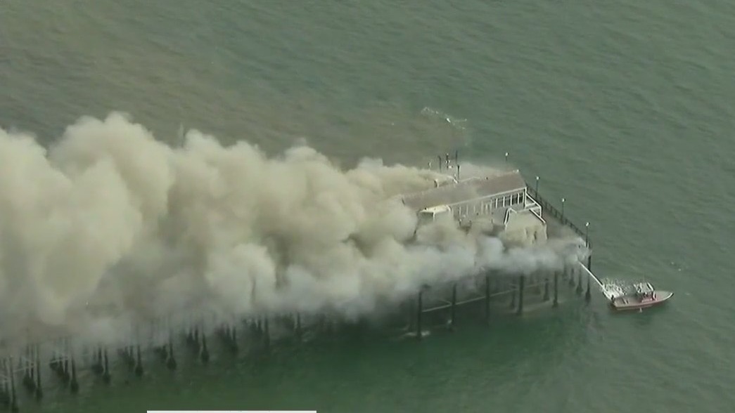 Massive fire at Oceanside Pier