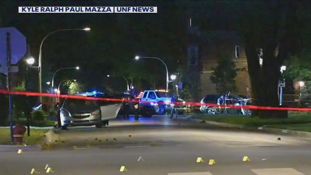 6 men wounded in mass shooting in Chicago's Lawndale