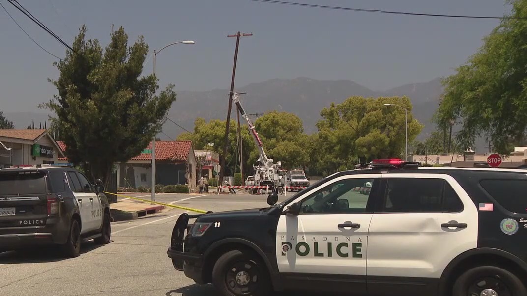 3 killed, 3 injured in Pasadena crash