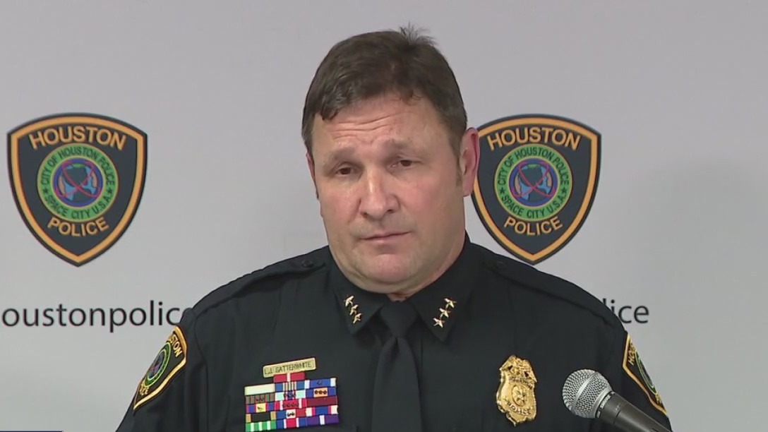 New Houston Acting Police Chief: Did he know about the suspended case scandal?