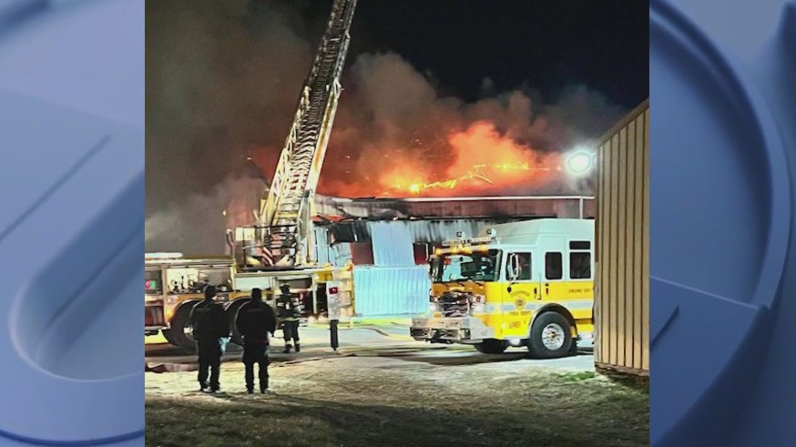 Hangar roof collapses in fire at Griffith-Merrillville Airport