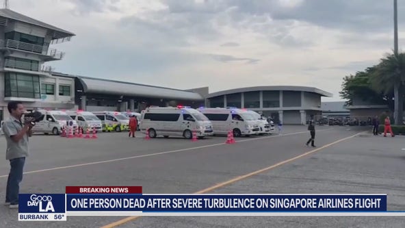 Singapore Airlines: 1 dead after severe turbulence