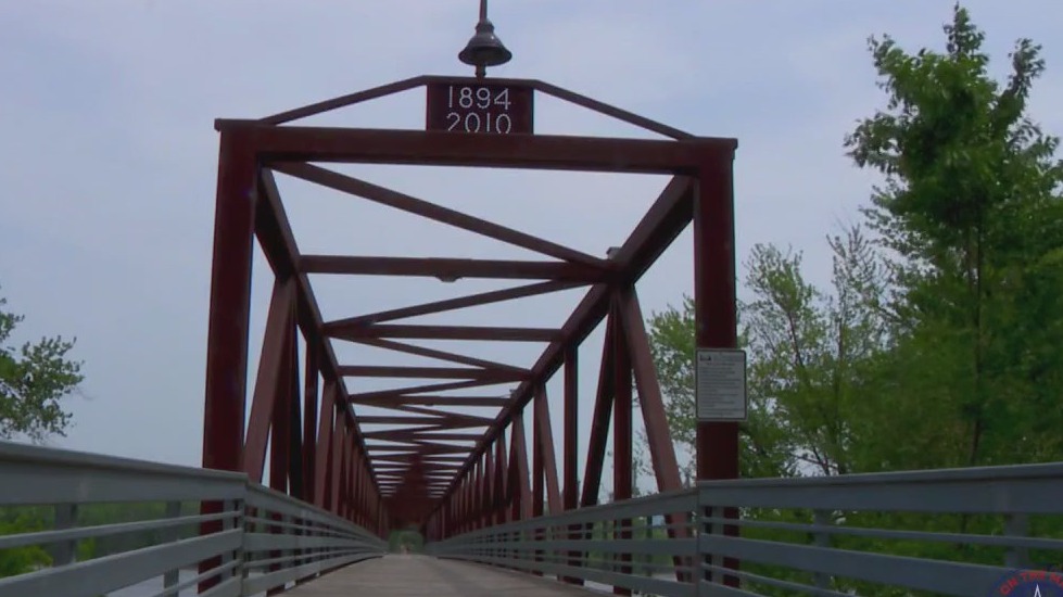 Minnesota bridge was Dillinger's escape route