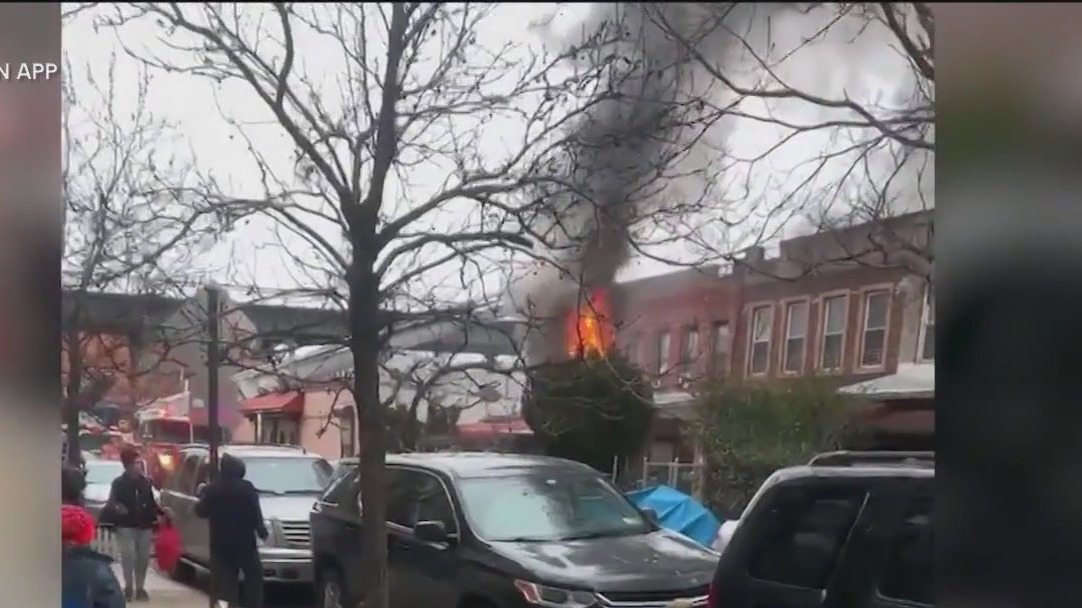Bronx house fire kills 1, injures 2