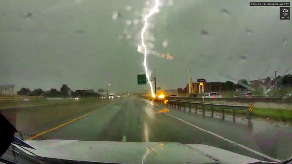Lightning strike on I-35 in Fort Worth