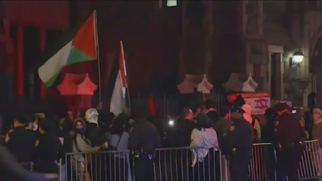 Pro-Palestinian protests continue to spread across campuses