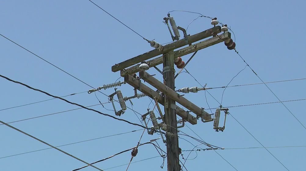 Power outage causes issues for McDade man