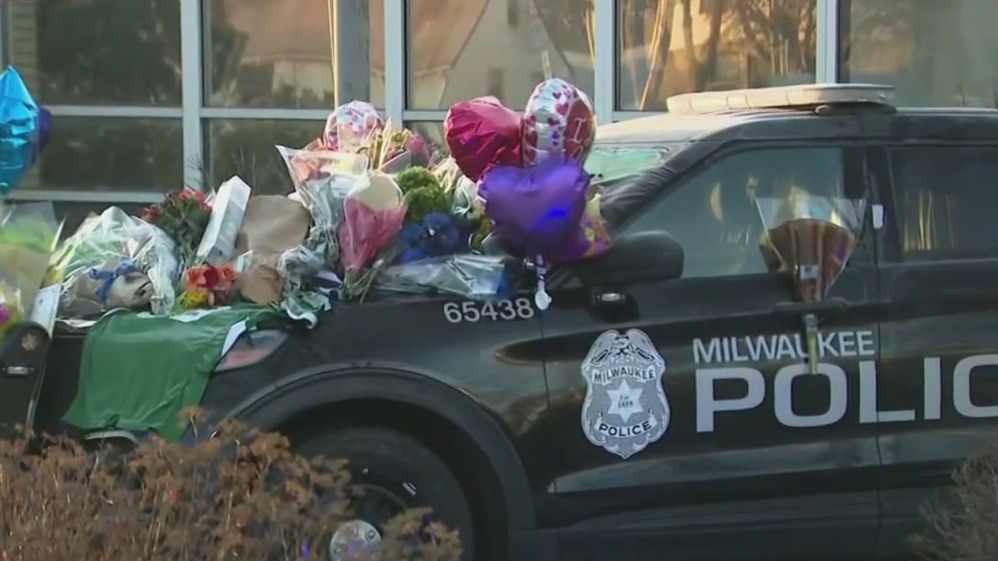 Milwaukee Police officer killed in shootout