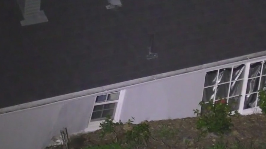 Homes threatened by sliding hillside in Pacific Palisades