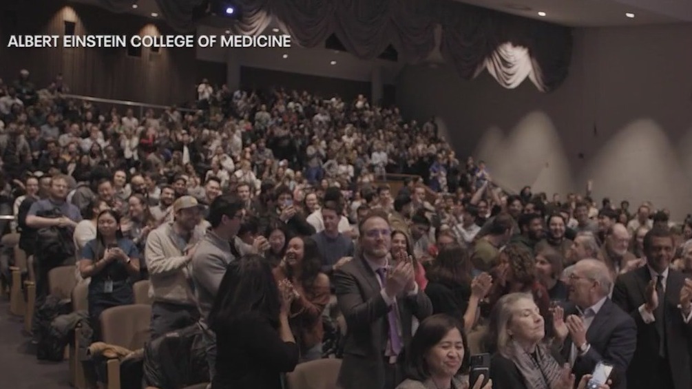 Medical school goes tuition-free after $1B gift
