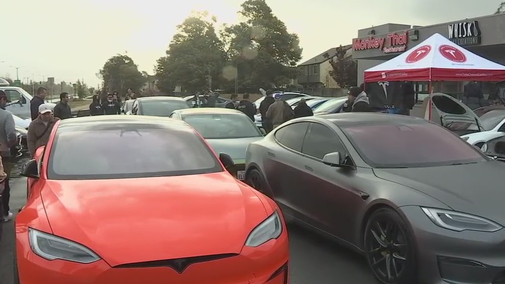 East Bay Tesla club collecting donations for Ukraine refugees