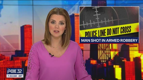 Chicago liquor store employee shot during armed robbery attempt