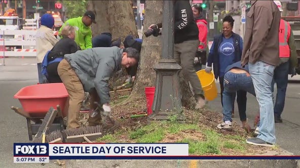 Mayor Harrell, hundreds of volunteers help clean up streets on One Seattle Day of Service