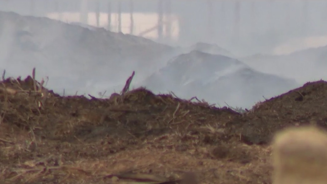 Smoke from Mesa mulch fire lingers