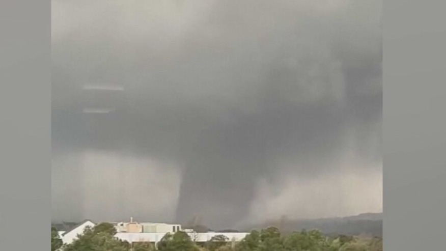 Deadly tornadoes hit the Midwest and South