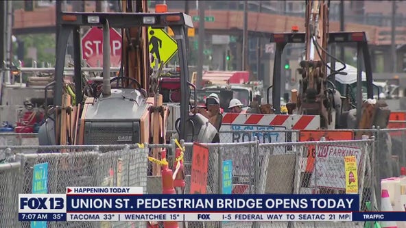 Union St. Pedestrian bridge opens in Seattle