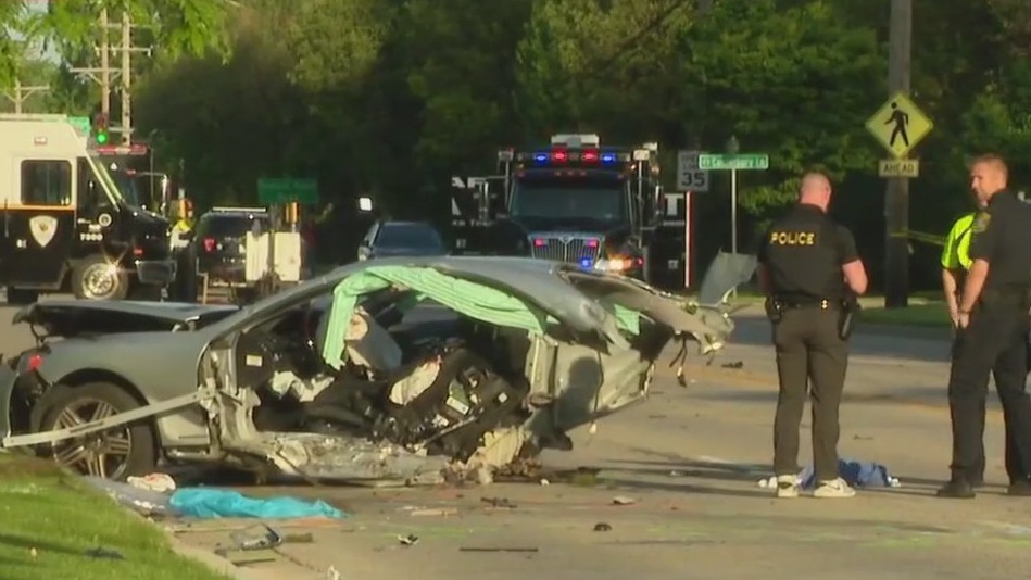 Teen dead, 3 seriously hurt in Glenview crash
