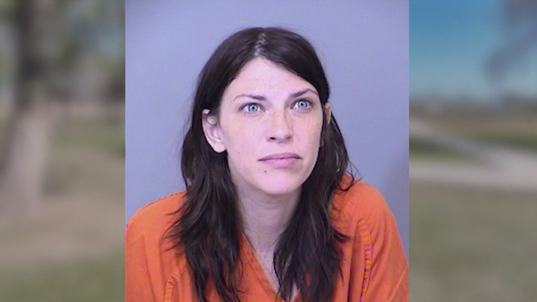 Peoria mom accused of chasing kids in car