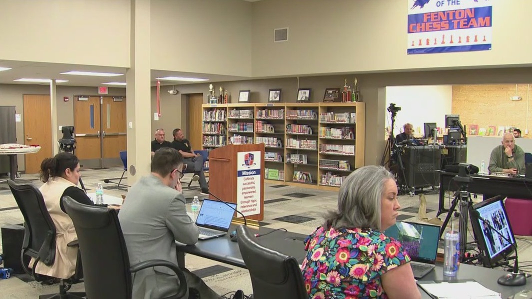 Fenton School Board votes to authorize requests for contracts for independent review