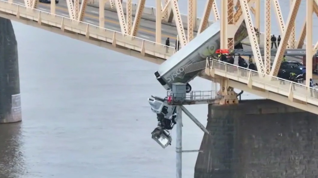 Kentucky bridge dangling truck: Rescue workers speak