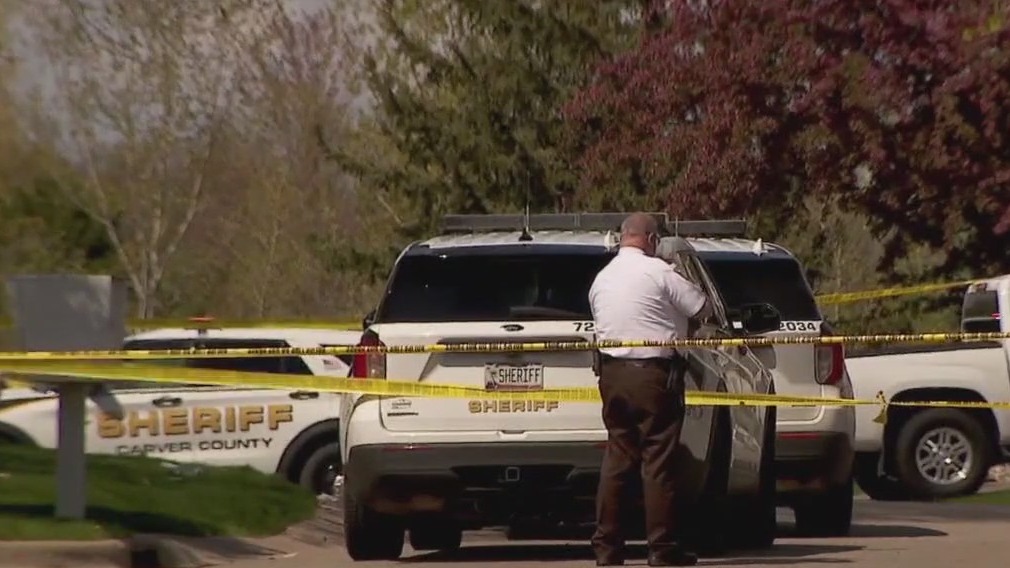Suspect shot by Carver County Sheriff's Deputies