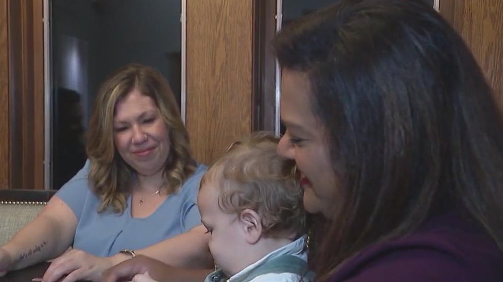 Unlikely families formed through Safe Families program in Chicago