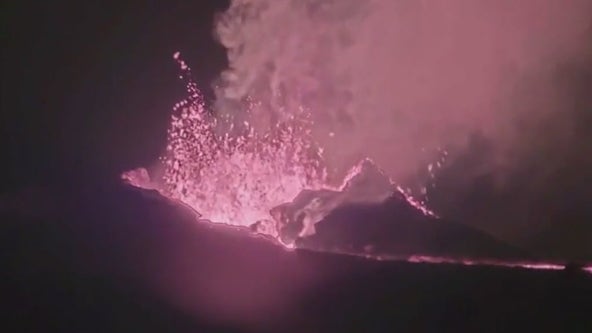 Mauna Loa continues to erupt in Hawaii