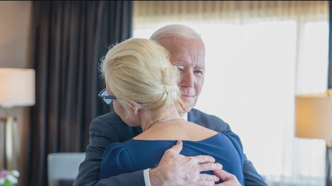 Biden meets with slain Russian opposition leader Alexei Navalny's family in San Francisco