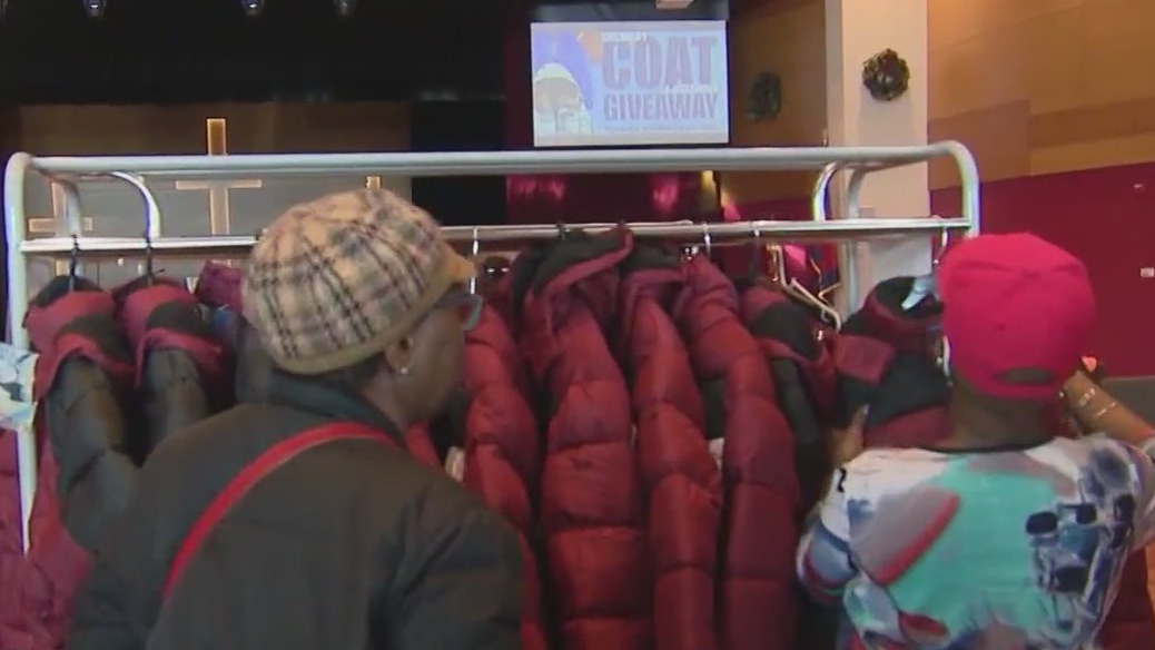 More than 500 families receive coats, winter supplies in West Pullman